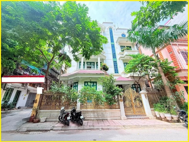 Bán nhà mặt phố vĩnh phúc ba đình, bt căn góc, oto đỗ cửa, kinh doanh 130m 70tỷ