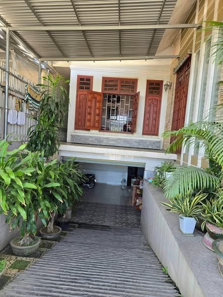 BÁN NHÀ MẶT TIỀN ĐƯỜNG BÀ TRIỆU – VIEW SÔNG TRÀ KHÚC ĐẮC ĐỊA (TP. QUẢNG NGÃI)