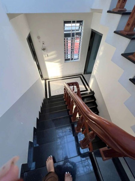 Bán nhà mặt tiền kinh doanh Nguyễn Chí Thanh đối diện EcoCity, 127m², 4 phòng ngủ