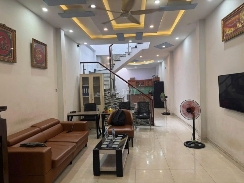 🏡 Bán nhà trung Tâm Hồ Sen- Ô tô đỗ ngày đêm - 60m,4 tầng,Giá 3.4 tỷ