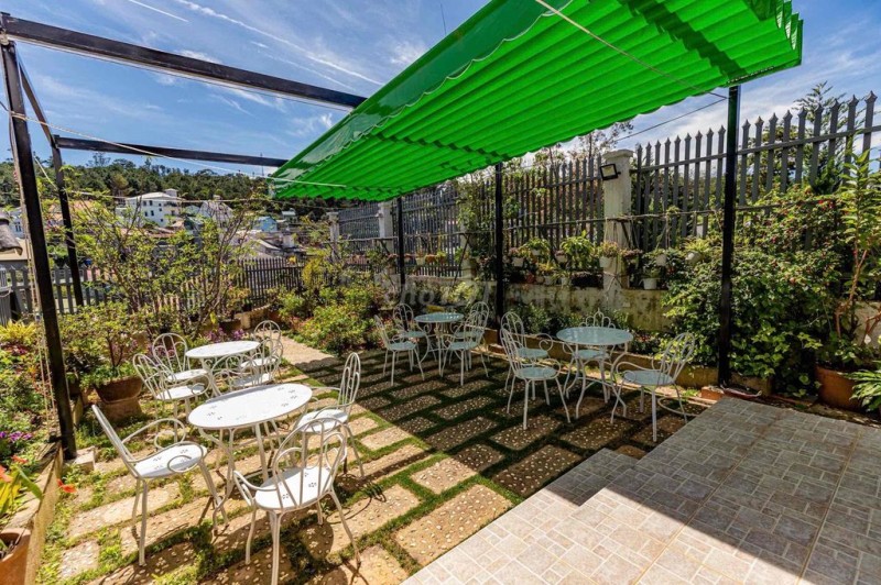 Bán Villa mặt tiền đường Trần Thái Tông Đà Lạt giá tốt.
