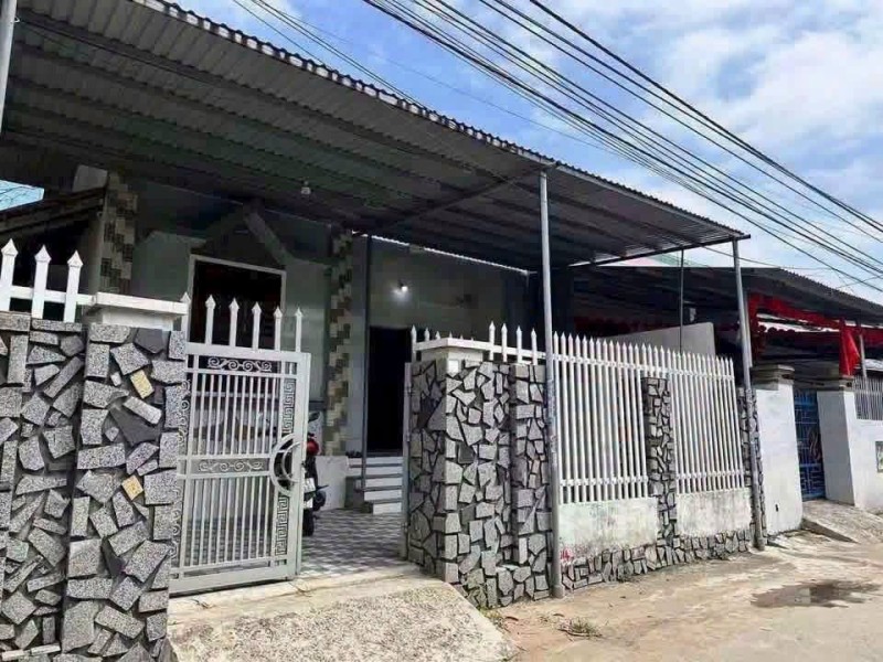 🍀🍀🍀Chính chủ cần bán căn nhà cấp 4 mặt tiền đường lương tấn thịnh