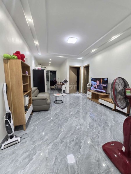 chính chủ cần bán gấp căn hộ