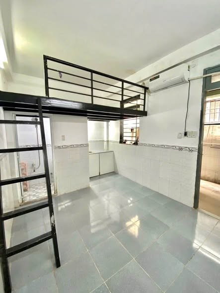 CHÍNH CHỦ CHO THUÊ PHÒNG NGAY CỔNG SAU ĐH VĂN LANG