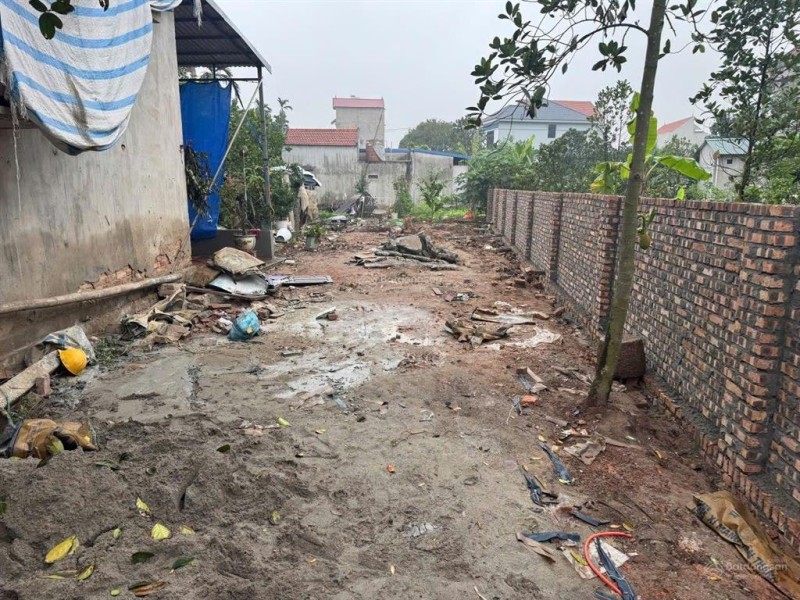 Chính chủ gửi bán lô đất đẹp, vuông vắn, tại quần ngọc, trung hòa, yên mỹ. gần sát ngay kcn yên mỹ