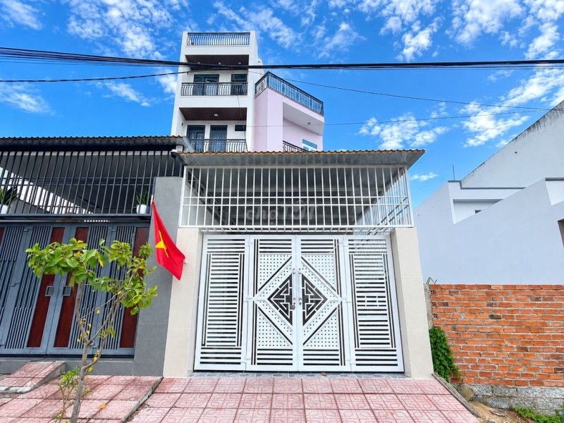 CHO THUÊ NHÀ NGUYÊN CĂN MỚI XÂY NỘI THẤT BẮC NHA TRANG GIÁ 17 TRIỆU/