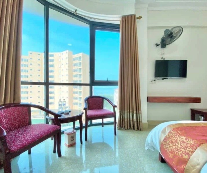 Cho thuê tòa khách sạn Cửa Lò, Nghệ An, kinh doanh căn hộ, gần kcn Vsip, dòng tiền khủng