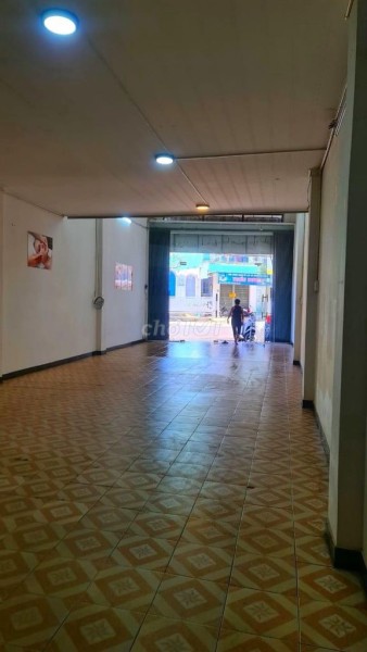 Chủ Cần Bán Gấp Nhà 65 Đường Thống Nhất , Diên Hồng , Pleiku , Gialai.