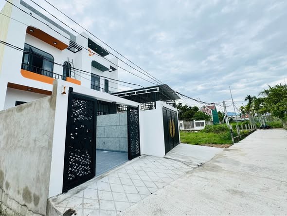 Chủ gửi Nhà 2 tầng hẻm Nguyễn Công Phương, P Nghĩa Lộ, Quảng Ngãi.