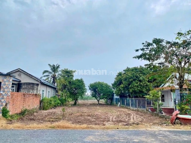 Đất ngay KCX LinhTrung 3, An Khương, 241m2, 900 triệu, Sổ riêng