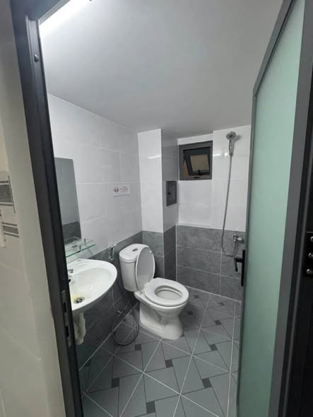 CĂN HỘ FULL NỘI THẤT SÁT BV Q12 & CVPM QUANG TRUNG!