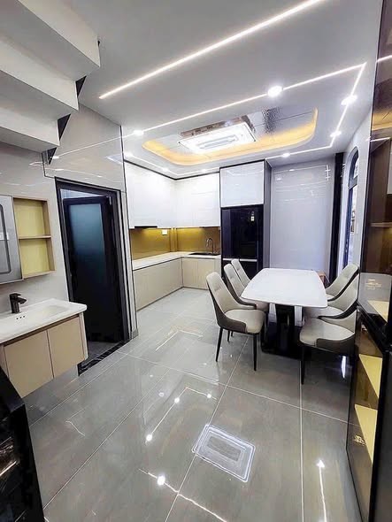 Giá: 7 tỷ 4 TL 🔥🔥Siêu phẩm nhà mới xây Góc 2 mặt tiền đường Mã Lò quận Bình Tân