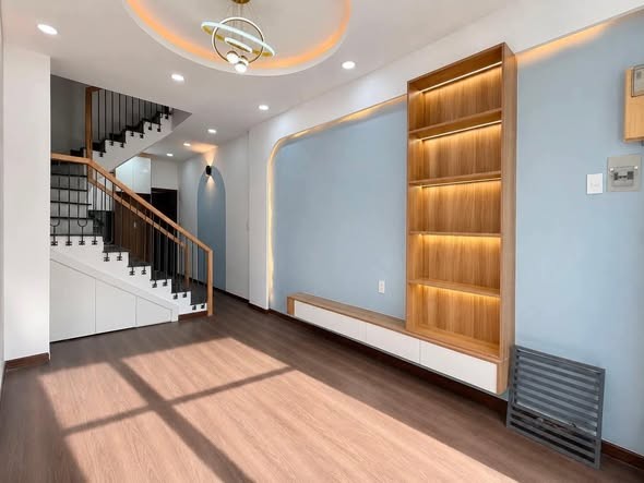 PHƯỜNG BÀN CỜ, QUẬN 3 - 4 TẦNG MỚI - HXH - CÁCH VÀI BƯỚC RA ĐIỆN BIÊN PHỦ -