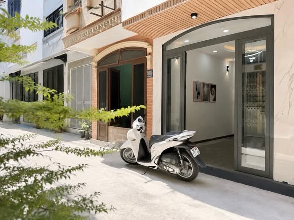 PHƯỜNG BÀN CỜ, QUẬN 3 - 4 TẦNG MỚI - HXH - CÁCH VÀI BƯỚC RA ĐIỆN BIÊN PHỦ -