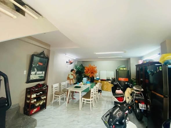 NHÀ 4 TẦNG – 5 PHÒNG NGỦ – NGANG 8,3M