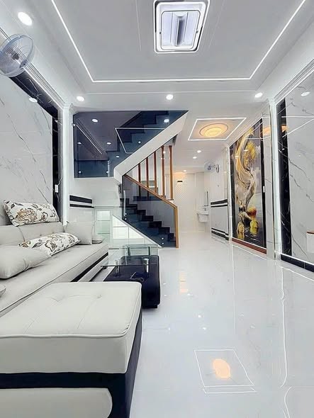 NHÀ PHỐ VỊ TRÍ ĐẸP NGAY BIA TIGER