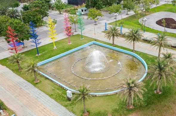 Vị trí trung tâm bám sát QL31 kết nối với đường TL299 và đường Trường Chinh kéo dài. - Ảnh 1