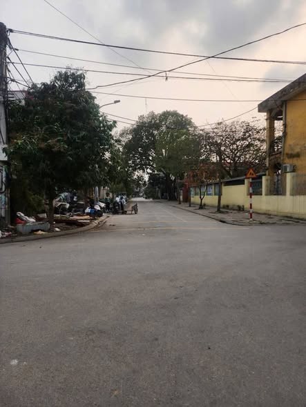 Cần Bán nhà 3 tầng lô góc  nhìn trường học giãn dân Xuân Ổ A. Võ Cường Tp Bắc Ninh. - Ảnh 1