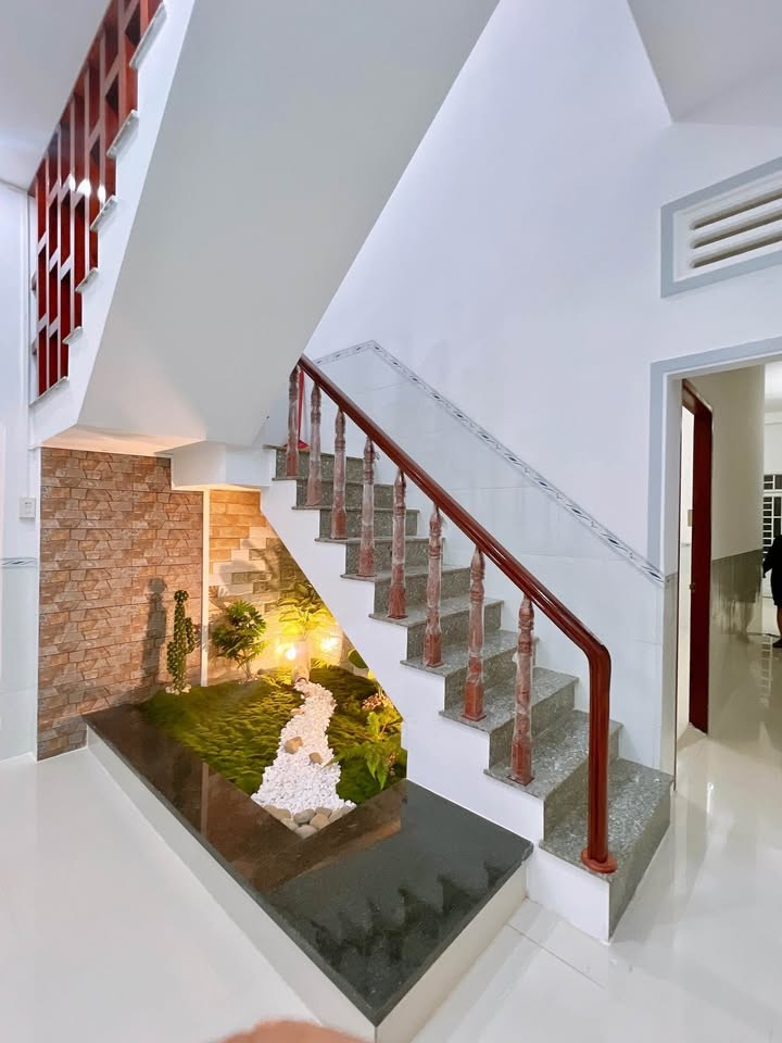 BÁN NHÀ MẶT TIỀN LÊ HOÀN - SAO MAI - LONG XUYÊN