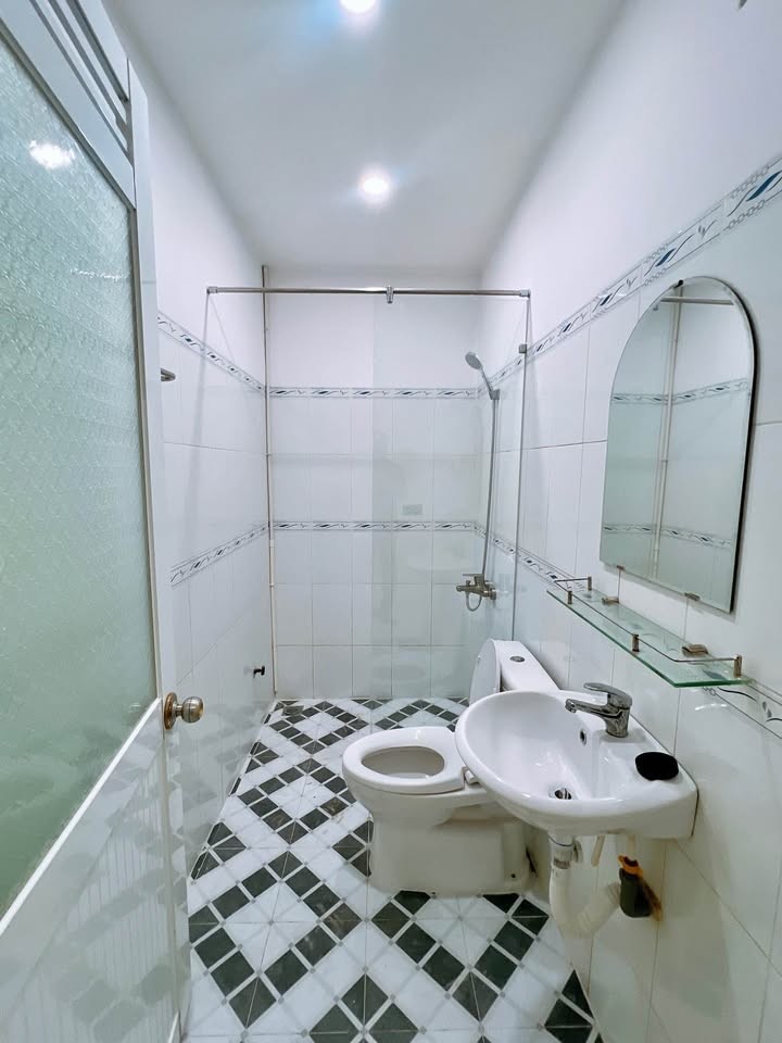 BÁN NHÀ MẶT TIỀN LÊ HOÀN - SAO MAI - LONG XUYÊN