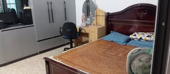 Bán gấp nhà 2 tầng ở tổ 1 phường Điện Biên Phủ mặt đường 15m - Ảnh 3