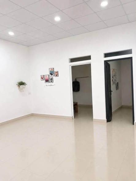 👉CHỈ NHỈNH 1 TỶ CÓ NGAY CĂN NHÀ C4 MẶT ĐƯỜNG PHẠM VĂN ĐỒNG TỔ 23 ĐÔNG PHONG TỈNH LAI CHÂU - Ảnh 1