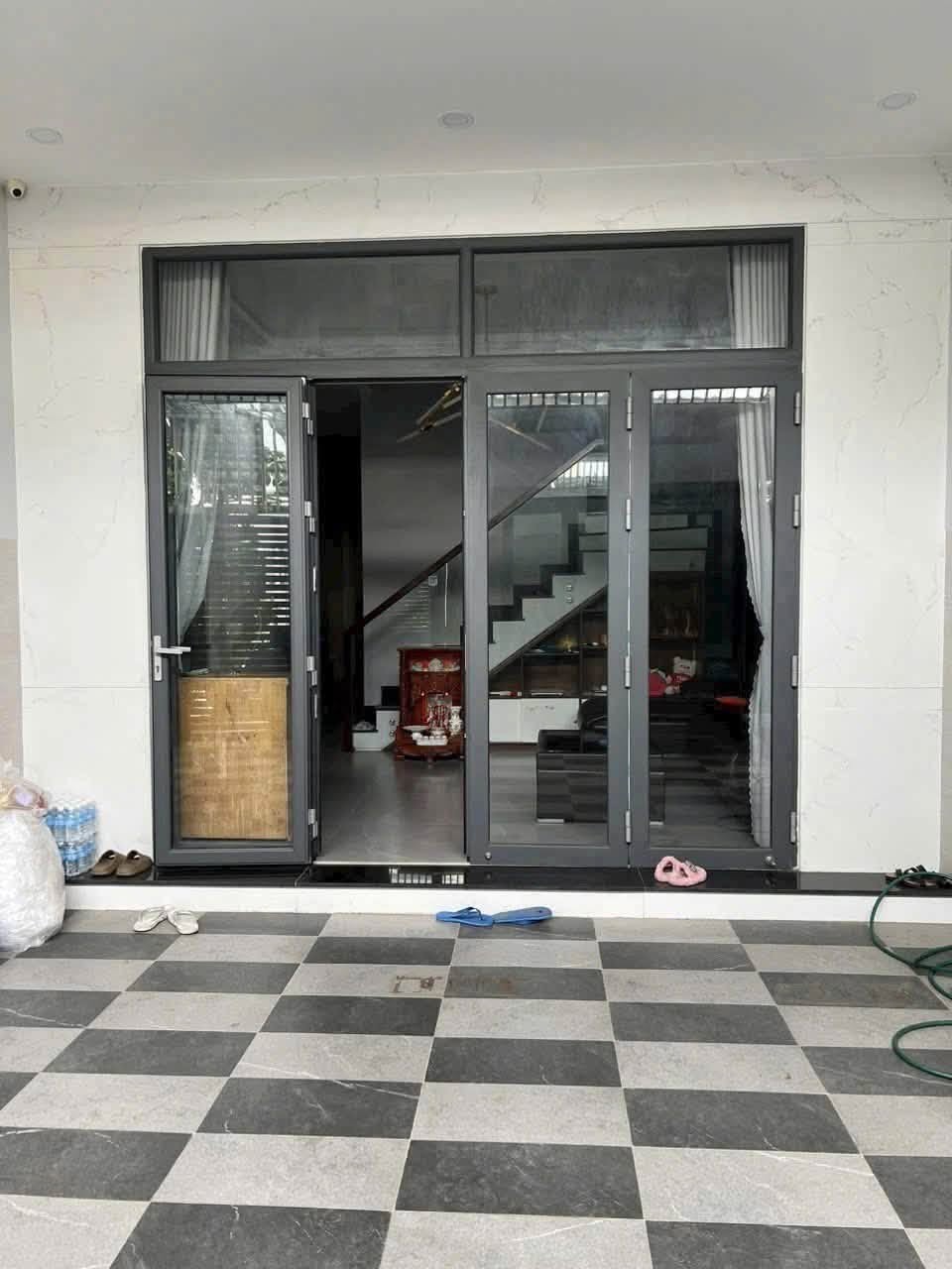 BÁN GẤP NHÀ 1 TRỆT 1 LẦU MẶT TIỀN HOÀNG BÍCH SƠN - KDC HÙNG VƯƠNG, PHAN THIẾT - Ảnh 4
