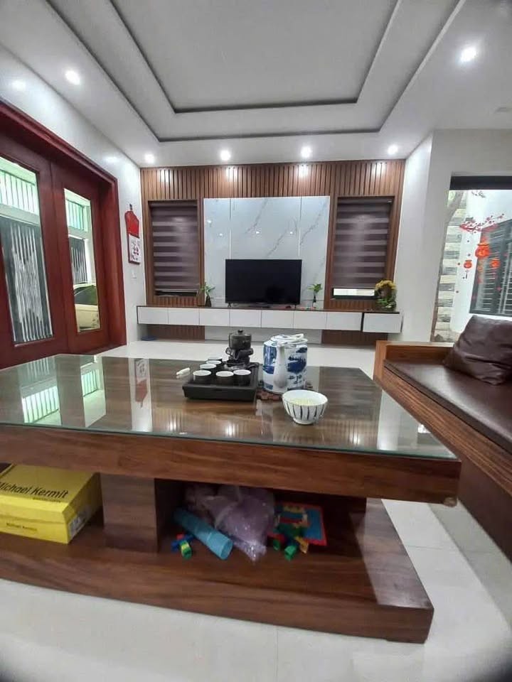 Nhà 2 tầng mới thiết kế hiện đại Qh Đoài Thịnh Thạch Trung Hà Tĩnh. - Ảnh 2