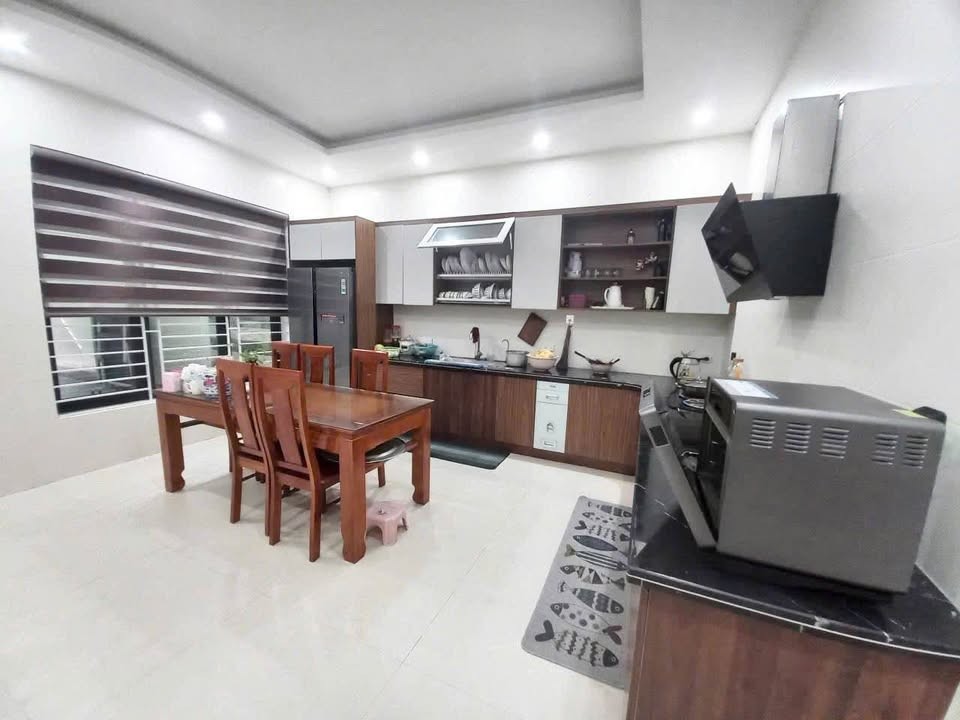 Nhà 2 tầng mới thiết kế hiện đại Qh Đoài Thịnh Thạch Trung Hà Tĩnh. - Ảnh 3