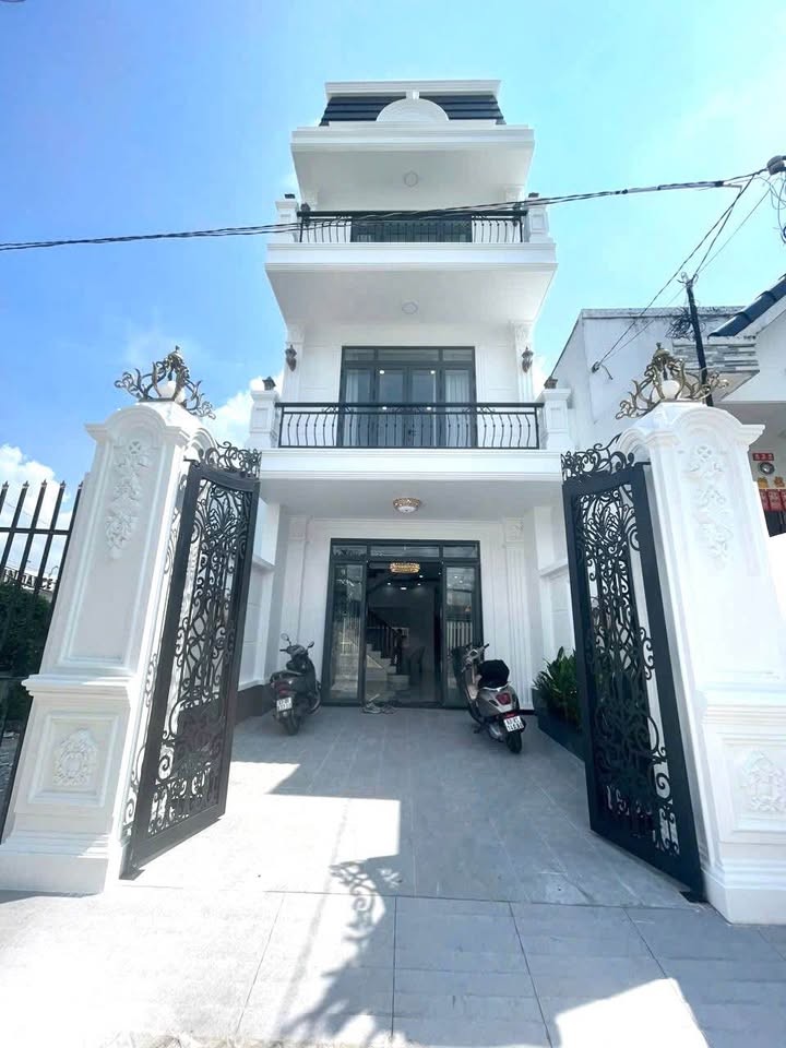NHÀ ĐẸP TRUNG TÂM – 1 TRỆT 2 LẦU - Ảnh 1