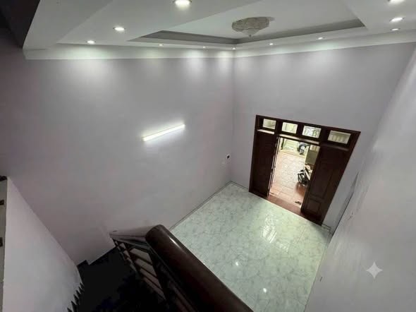 ♻️♻️ BÁN NHÀ CẤP 4 GÁC LỬNG – NGÕ 582 BÀ TRIỆU (GẦN CHỢ ĐÔNG KINH) - Ảnh 1