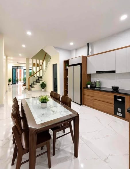 NHÀ ĐẸP 3 TẦNG – GẦN CHỢ ĐẦU MỐI ĐÔNG HƯƠNG - Ảnh 1