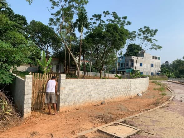 Bán đất TDP 7 An Tường. Vị trí cách đường Lê Đại Hành 100m, sát hồ Trung Việt.