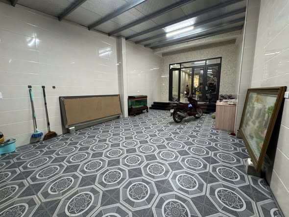Diện tích đất: ngang 5m sâu 33,47m (Mỗi sàn 175m2) - Ảnh 2