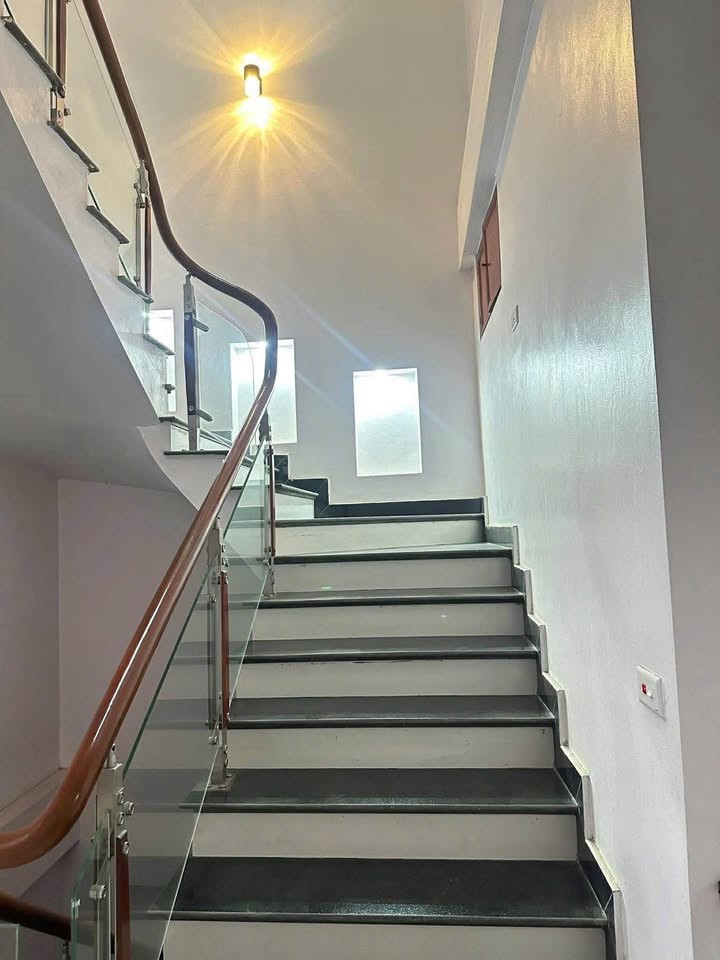 🏠🏠🏠Bán nhà 3 tầng diện tích 70 m  mặt5m - Ảnh 3