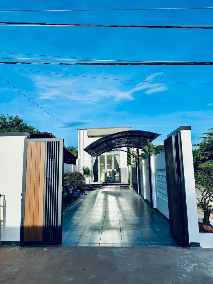 🏡 NHÀ CẤP 4 HIỆN ĐẠI MỚI CẶP HONG TRƯỜNG THPT NGUYỄN CHÍ THANH - Ảnh 1