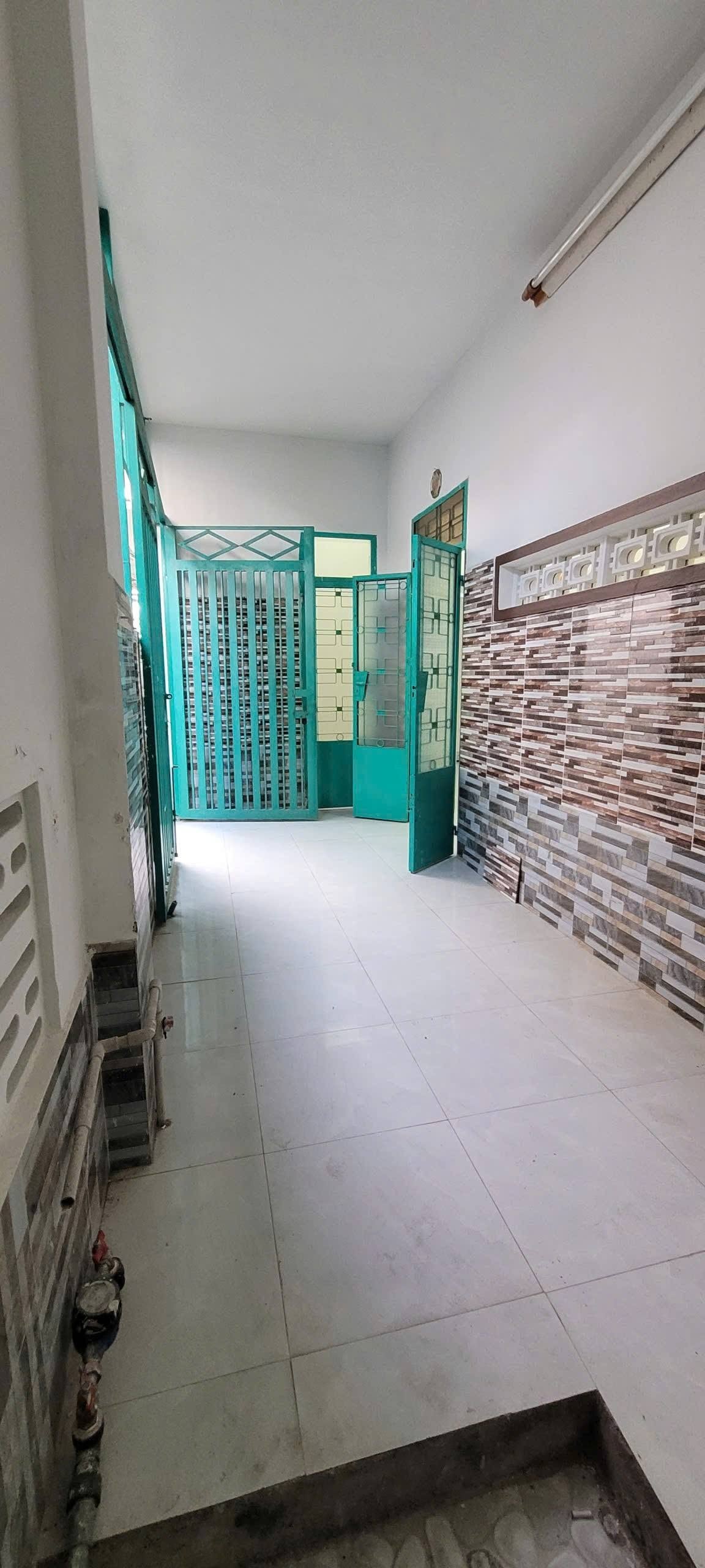 🏡🔥 BÁN NHÀ 2 TẦNG 110M2, 4PN, HẺM PHẠM VĂN ĐỒNG, GIÁ RẺ CHỈ 2TỶXXX - Ảnh 2