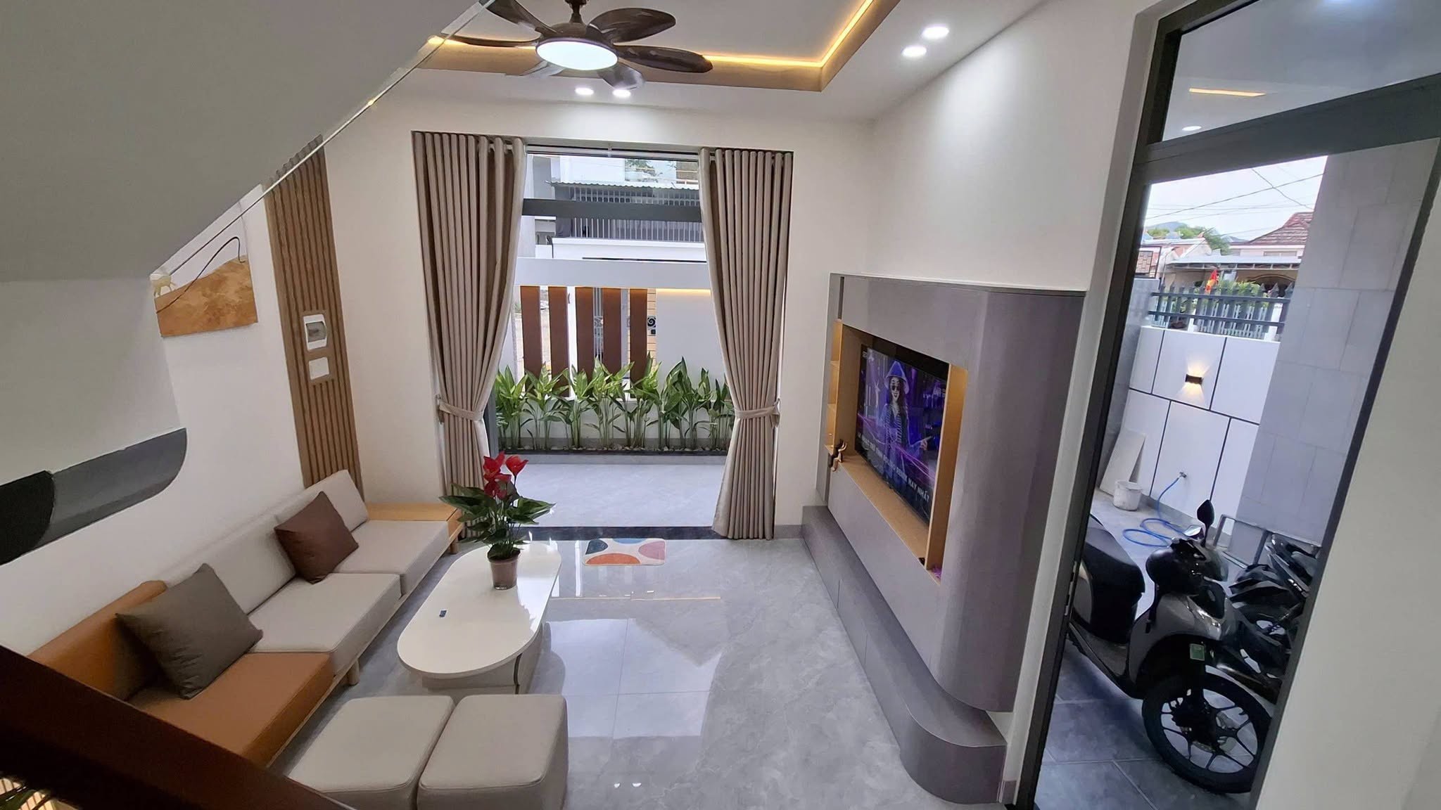 ‼️CHÍNH CHỦ BÁN NHÀ 2 TẦNG Diên Khánh ven Nha Trang  VỪA HOÀN THIỆN - FULL NỘI THẤT - CHỈ 2 TỶ 590