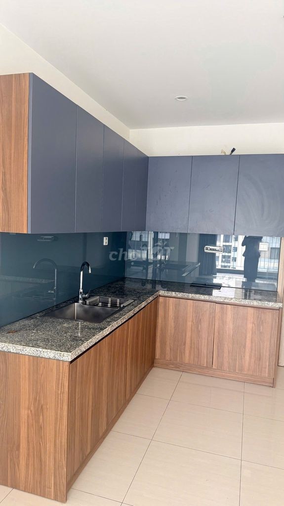 Do chuyển công tác nên cẩn bán căn hộ  RAINBOW Vinhomes Grand Park