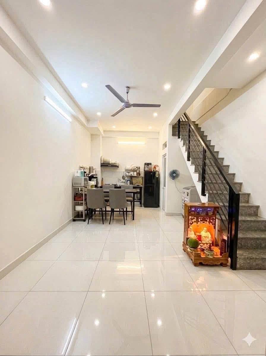 5 Tỷ 850 - Đường 4,5m - Nhà 2 Tầng 2 Mặt Tiền 52m² - Ngang 4m  📍 Huỳnh Tấn Phát, Quận 7 - Ảnh 2