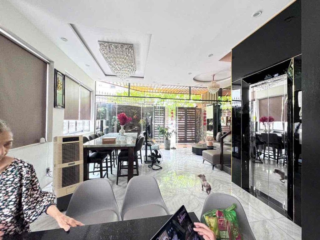 BÁN NHÀ GÓC 2 Mặt Tiền có Thang máy Thủ Đức - Ảnh 8