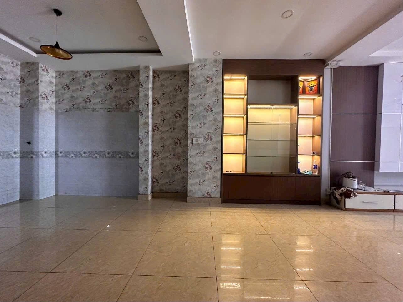 🏡 BÁN NHÀ KDC TRỊNH QUANG NGHỊ P.BÌNH ĐÔNG Q8 📍 6M x 18M (6PN - 5WC) - SỔ HỒNG HOÀN CÔNG ĐỦ 💵 9 TỶ 2 TL - Ảnh 3