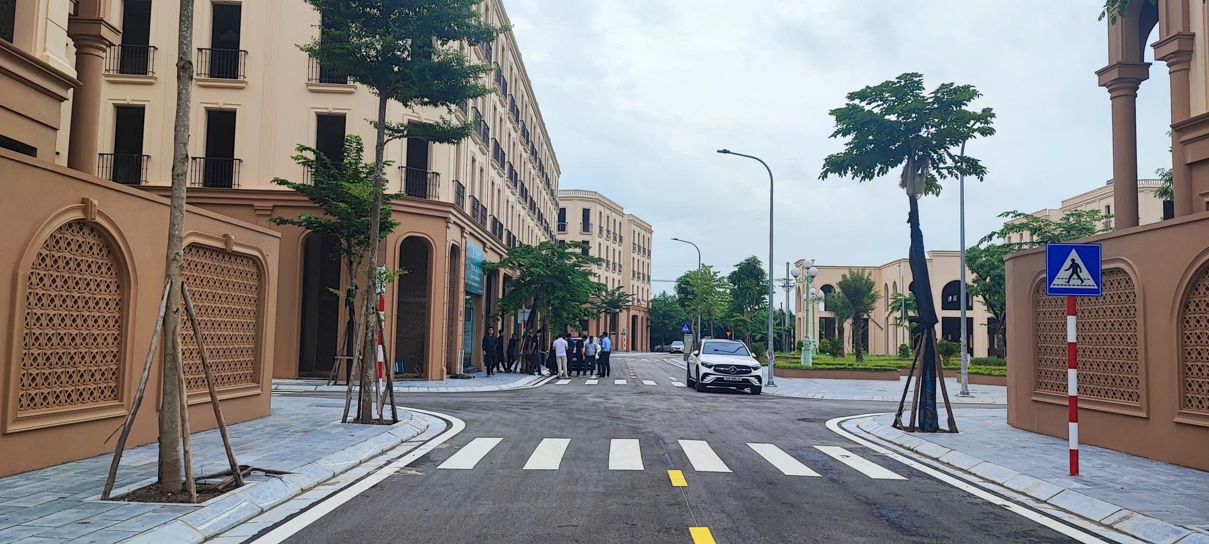 Bán Biệt Thự mặt sông 118m2 giá 20 tỷ tại Gia Lâm Hà Nội - Ảnh 2
