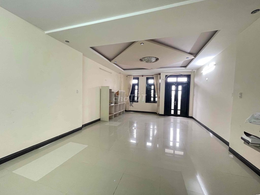 NHÀ 4 TẦNG MẶT TIỀN ĐẠI LỘ HÙNG VƯƠNG