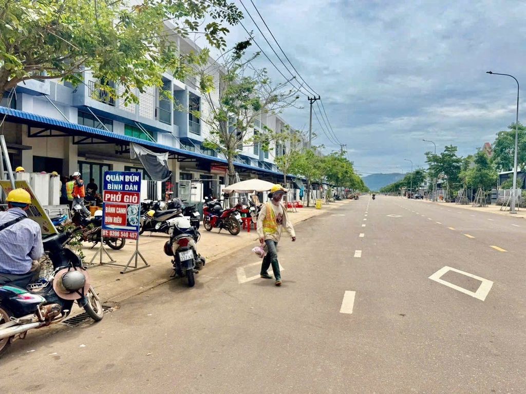 Đất nền khu công nghiệp VSIP Bình Định 680tr, sổ hồng riêng