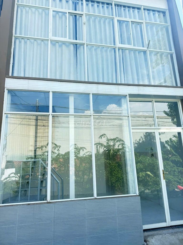 Bán gấp căn nhà 1 trệt 1 lầu xây dựng kiên cố ngay Cổng Chào B.Dương - Ảnh 6