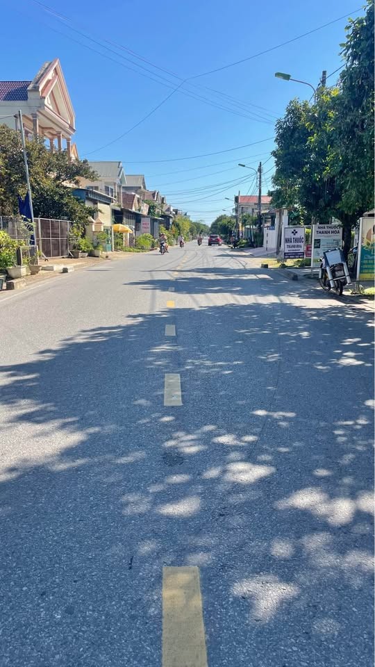 BÁN NHÀ 2 TẦNG - 2 MẶT TIỀN – ĐƯỜNG NGUYỄN THỊ LÝ, THỊ XÃ QUẢNG TRỊ - Ảnh 1