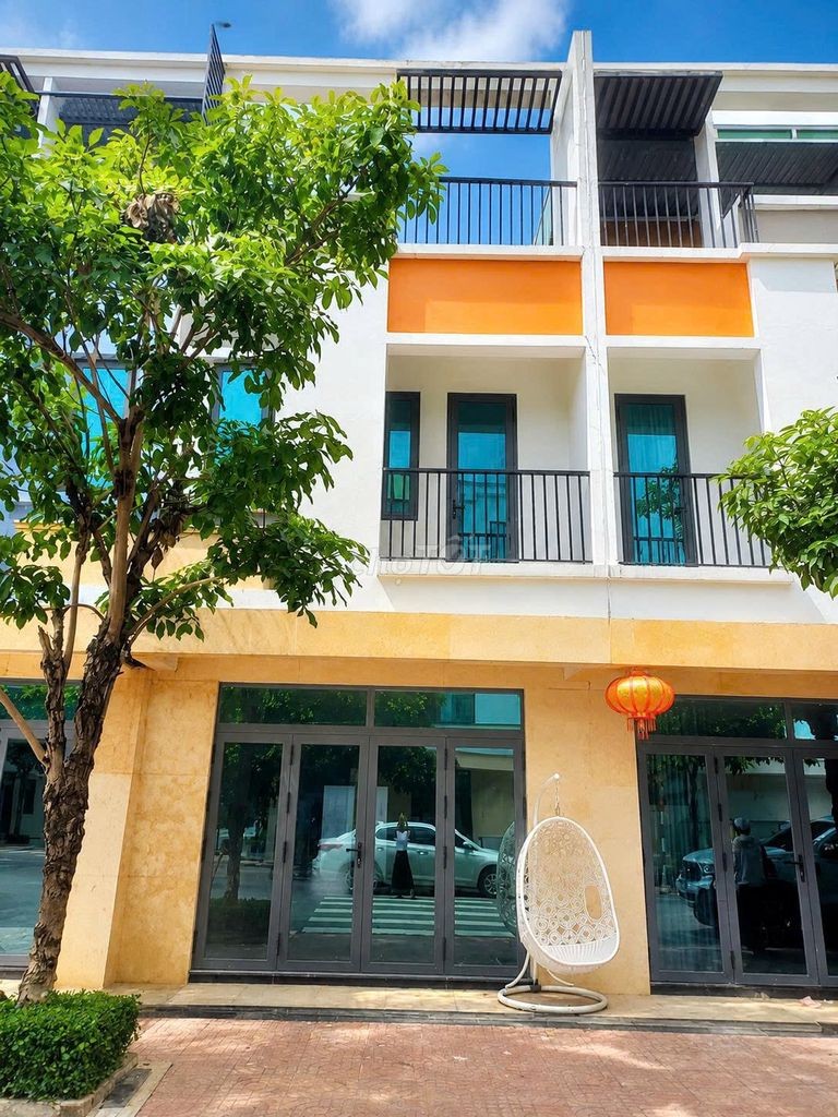 Nhà Phố Lavela Thuận An Giá Đầu Tư Chỉ 2,75 Tỷ, Cho Thuê 12tr/Tháng