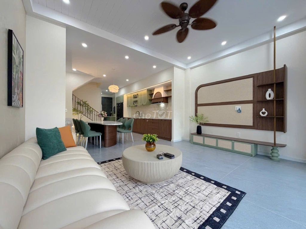 BÁN NHÀ 3 TẦNG ĐƯỜNG 7M5 HUỲNH NGỌC ĐỦ,HÒA XUÂN FULL NỘI THẤT