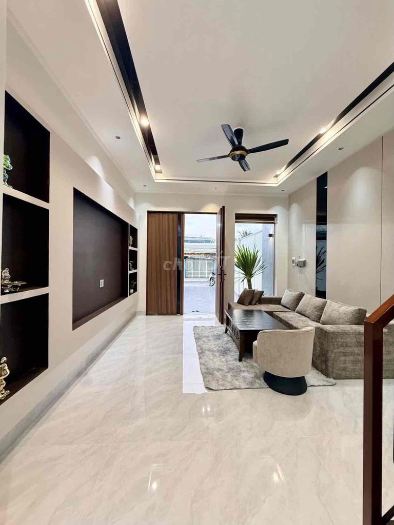 Nhà lầu trung tâm, sát chợ Long Hoa, Tây Ninh - Ảnh 9